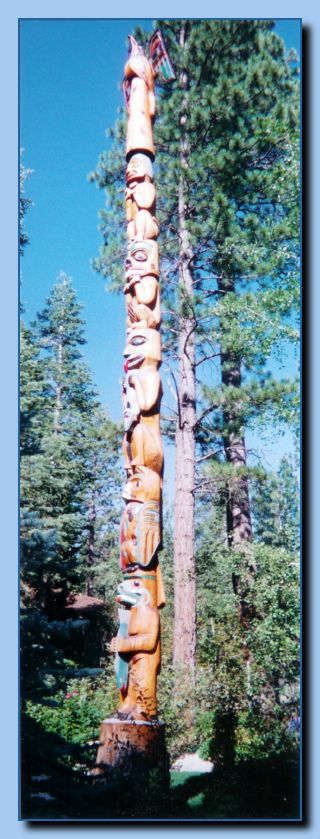 2 093 Totem Traditional Archive 004